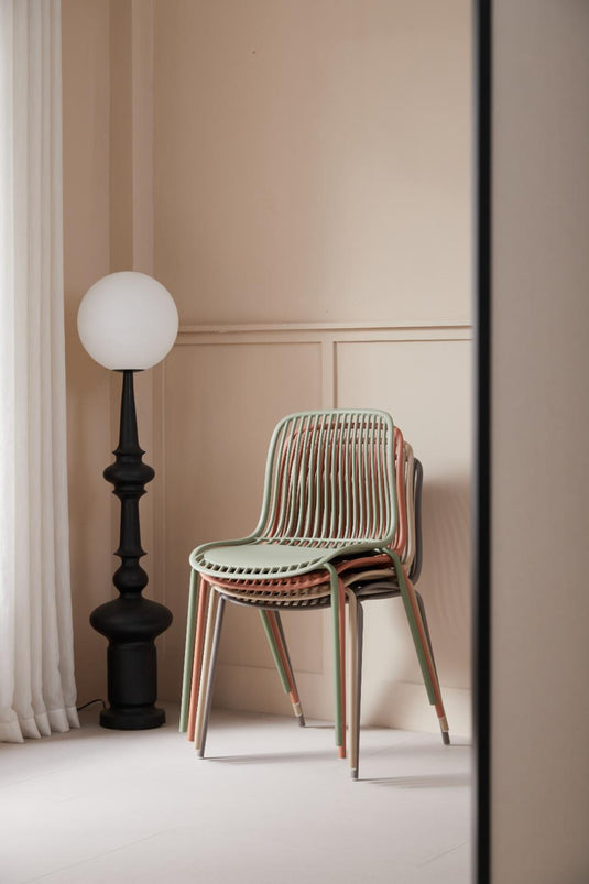 Set de 2 Sillas Barcelona, Color Rojo, con Espaldar en Líneas Diseño Moderno