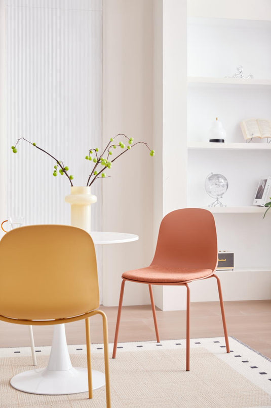Set de 4 Sillas con Cojín Aiara, Color Blanco, Diseño Moderno