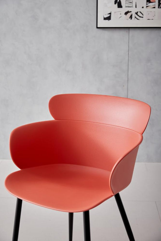 Set de 4 Sillas Miami con Brazos, Color Rojo, con Espaldar y Diseño Moderno