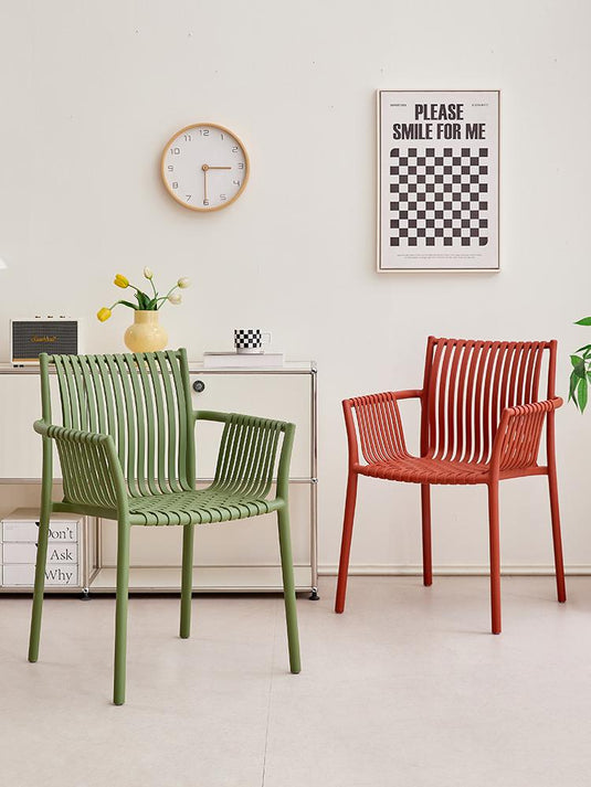 Set de 2 Sillas Madrid con Brazos, Color Verde Olivo, con Espaldar y Diseño Moderno