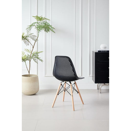 Silla Aira, Color Negro, Con espaldar y patas en Madera X2