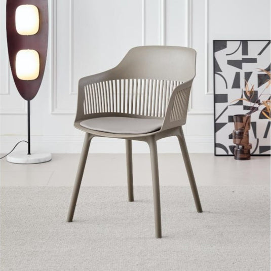 Silla con Cojín Max, Color Taupe, con Espaldar en Rejilla