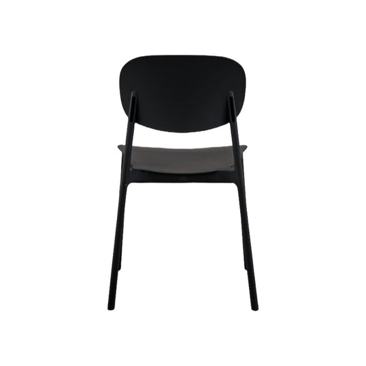Set de 4 Sillas Milán, Color Negro, con Espaldar y Diseño Moderno