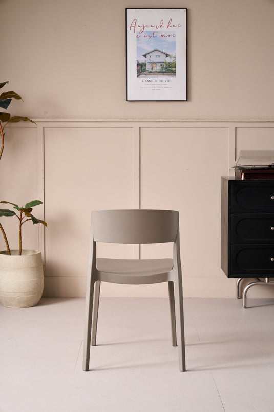 Silla Mónaco, Color Taupe, con Espaldar y Diseño Moderno