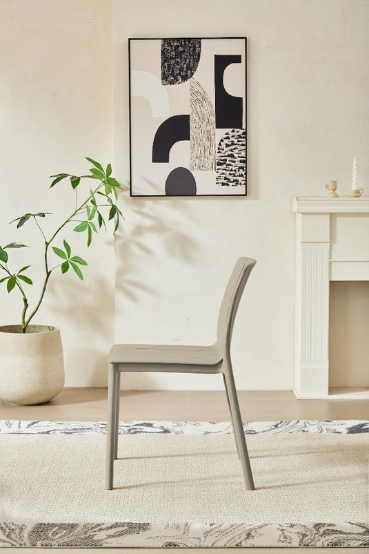 Silla Alice, Taupe, con Espaldar y Diseño Minimalista