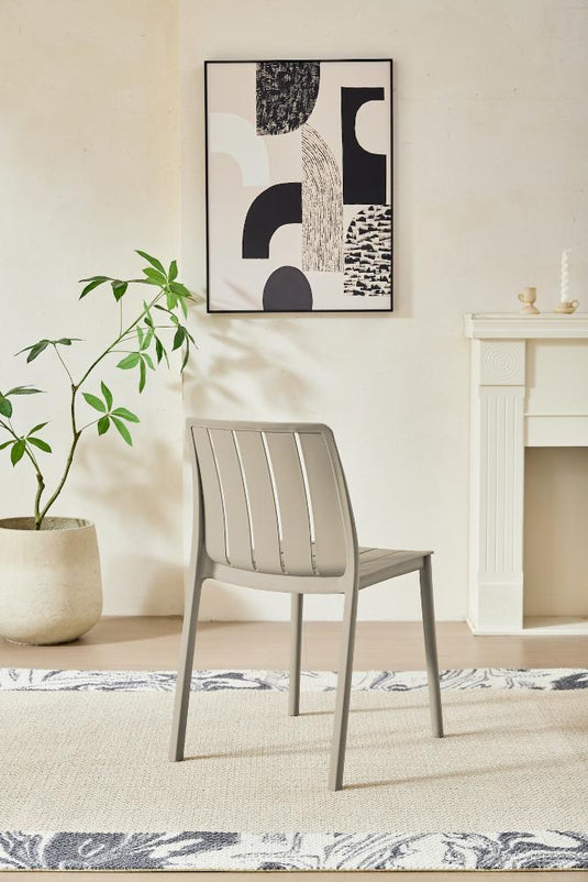 Silla Alice, Taupe, con Espaldar y Diseño Minimalista