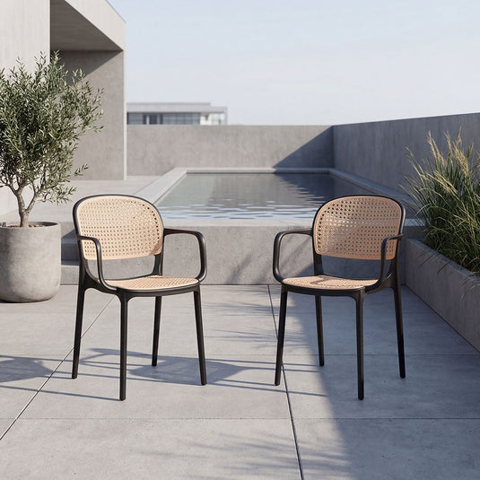 Set de 2 Sillas con Brazos Nest, Color Negro y Beige, con Espaldar y Asiento en Rejilla