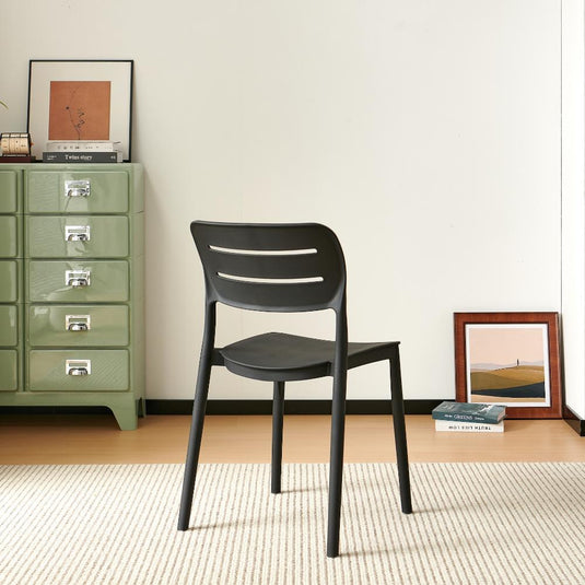 Set de 4 Sillas Harriman, Negro, con Medio Espaldar y Diseño Minimalista