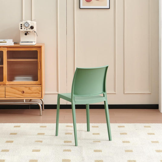 Set de 4 Sillas Soho, Verde, con Espaldar Cerrado y Diseño Minimalista