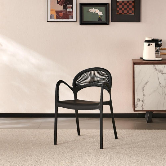 Set de 4 Sillas Daytona, Negro, con Espaldar, Reposa Brazos y Diseño Minimalista