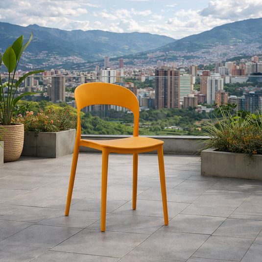 Set de 4 Sillas Patrick, Color Naranja, con Espaldar y Diseño Moderno