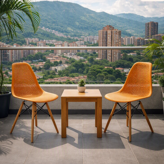Set de 4 Sillas Aira, Color Naranja, con Espaldar y Patas en Madera