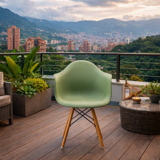 Set de 2 Sillas Eymos , Color Verde, con Espaldar y Patas en Madera