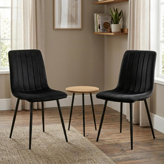 Set de 4 Sillas de Comedor Lusitano, Negro, con Espaldar y Diseño Moderno