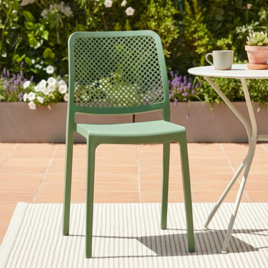 Silla Manhattan, Verde, con Espaldar en Rejilla y Diseño Minimalista