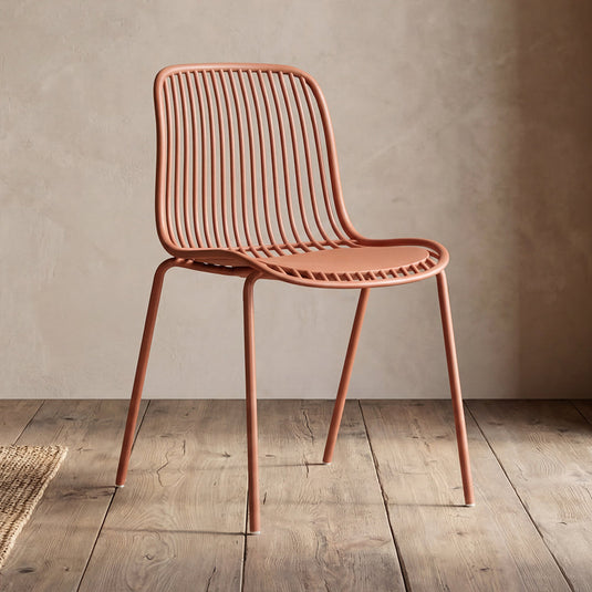 Silla Barcelona, Color Rojo, con Espaldar en Líneas Diseño Moderno