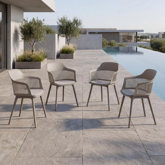 Set de 4 Sillas con Cojín Max, Color Taupe, con Espaldar en Rejilla