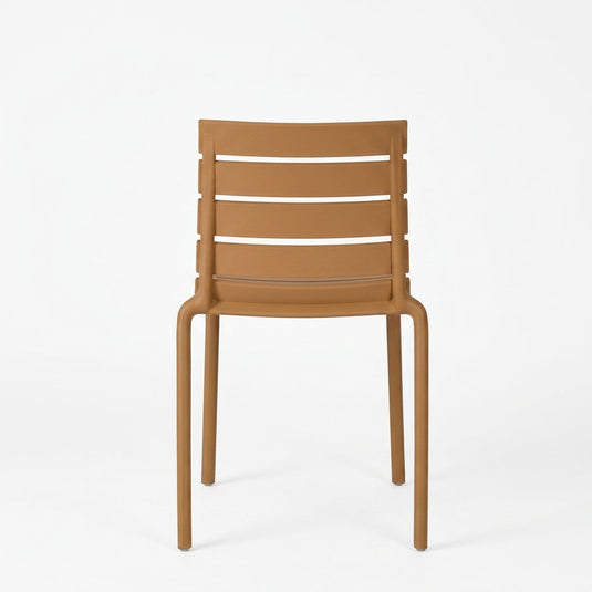 Silla Montana, Color Café, con Espaldar en Líneas Diseño Moderno