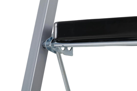 Escalera Tubular Luminas, Gris y Negro, Plagable de 3 Niveles