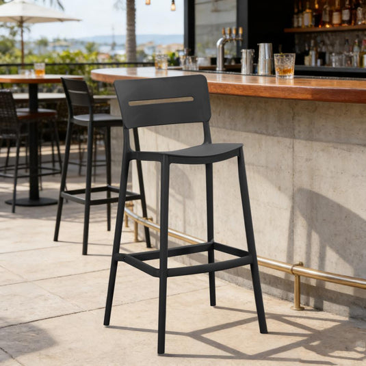 Silla para Bar Manila, Negro, con Espaldar Rectangular y Diseño Moderno