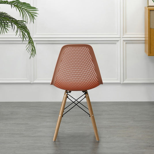 Set de 4 Sillas Aira, Color Salmón, con Espaldar y Patas en Madera