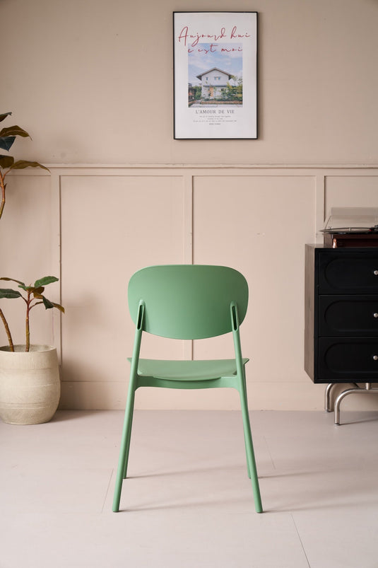 Set de 4 Sillas Milán, Color Verde, con Espaldar y Diseño Moderno