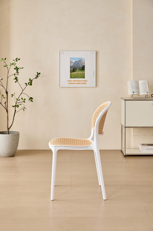Silla Nest, Color Blanco y Beige, con Espaldar y Asiento en Rejilla