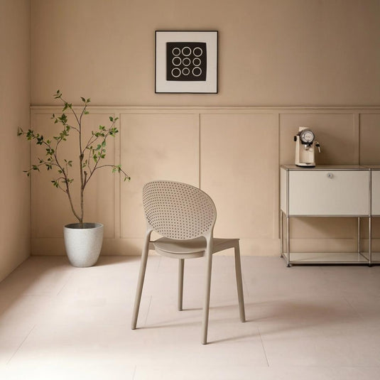 Silla Florida, Color Taupe, con Espaldar y Diseño Moderno