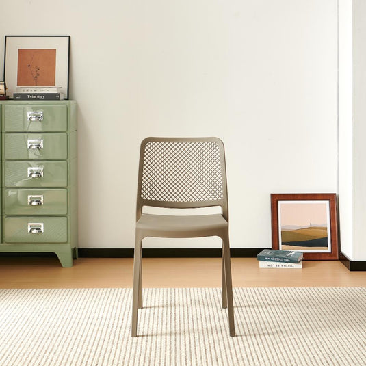 Set de 2 Sillas Manhattan, Taupe, con Espaldar en Rejilla y Diseño Minimalista