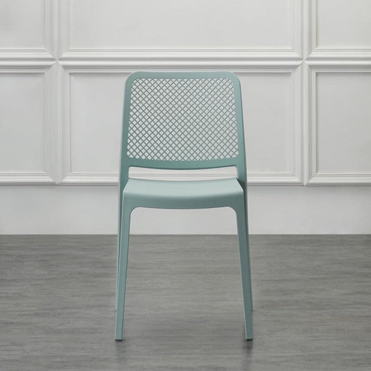 Set de 4 Sillas Manhattan, Azul Claro, con Espaldar en Rejilla y Diseño Minimalista