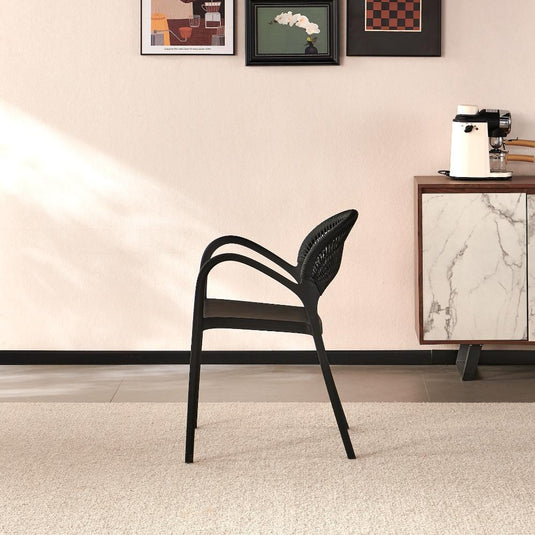 Set de 4 Sillas Daytona, Negro, con Espaldar, Reposa Brazos y Diseño Minimalista