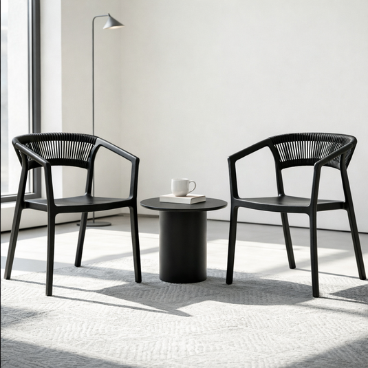 Set de 2 Sillas Balí, Negro, con Espaldar en Cuerdas y Diseño Moderno