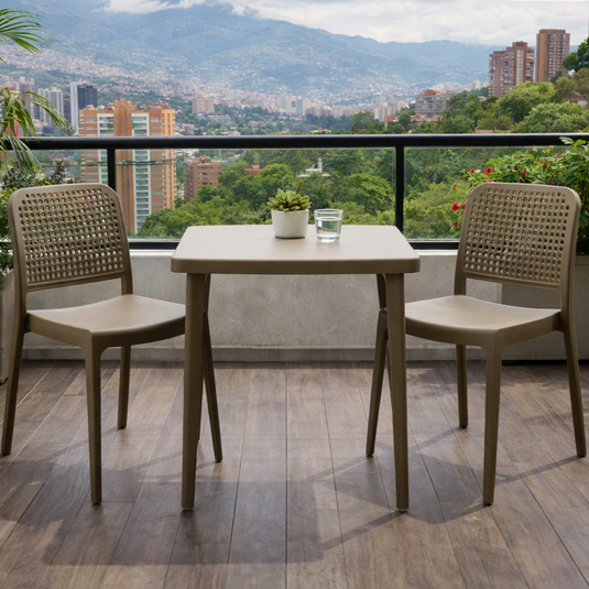 Set de 4 Sillas Bronx , Taupe, con Espaldar en Cuadrados y Diseño Minimalista
