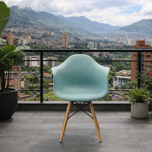 Set de 2 Sillas Eymos , Color Azul Claro, con Espaldar y Patas en Madera