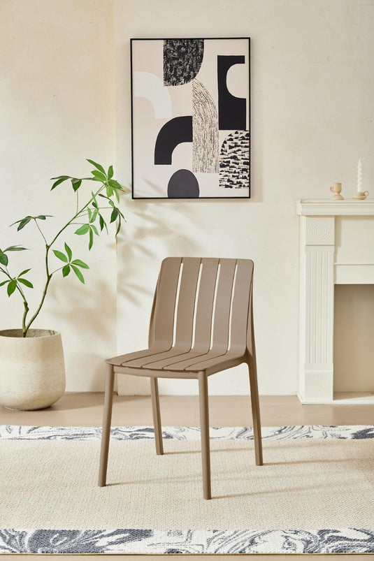 Silla Alice, Color Taupe, Con espaldar y diseño minimalista