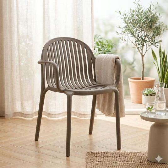 Set de 4 Sillas Marruecos con Brazos, Taupe, con Espaldar en Rayas y Diseño Minimalista