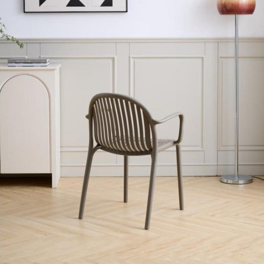 Set de 4 Sillas Marruecos con Brazos, Taupe, con Espaldar en Rayas y Diseño Minimalista