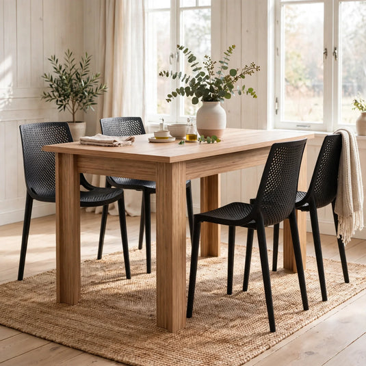 Combo Atria, Incluye una Mesa y 4 Sillas Color Wengue